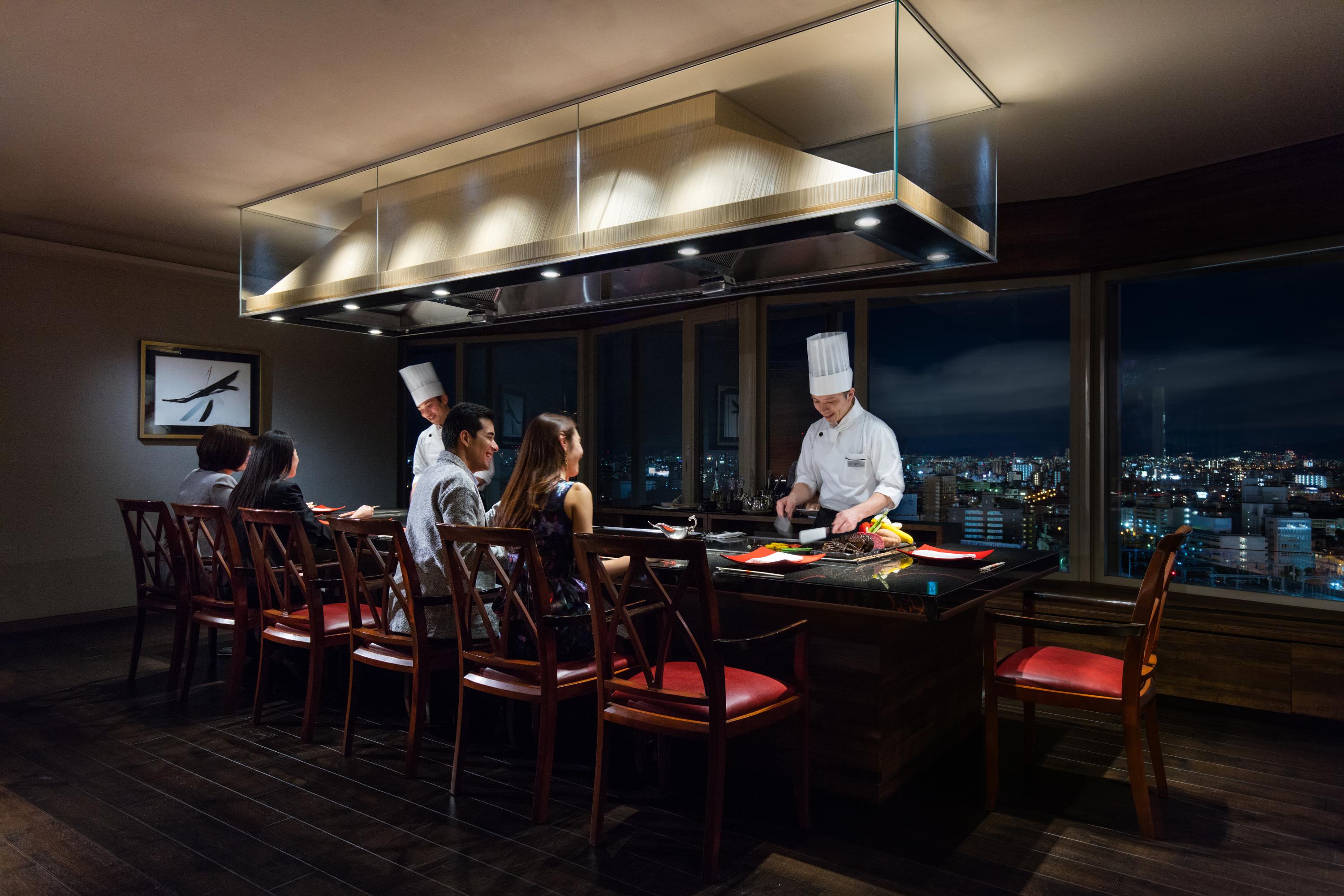 Отель Courtyard By Marriott Shin-Osaka Station Экстерьер фото